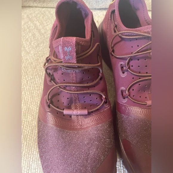 ✨Women’s Under Armour Drift 2 X Running Shoes Size 9.5 - Picture 4 of 9